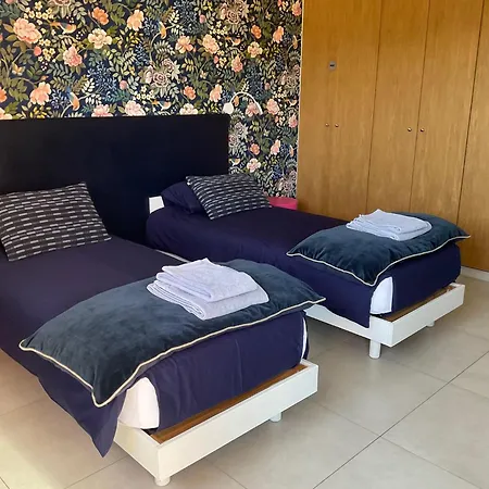 Avec 2 D'hotes Pour 1 A 4 Personnes Avec Vue Mer, Terrasse, Parking Prive, Proche Port Et Aeroport, Petit Dejeuner Inclus Nocleg ze śniadaniem Ajaccio (Corsica)