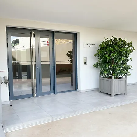 Nocleg ze śniadaniem Suite Avec 2 Chambres D'Hotes Pour 1 A 4 Personnes Avec Vue Mer, Terrasse, Climatisation, Parking Prive, Proche Port Et Aeroport, Petit Dejeuner Inclus