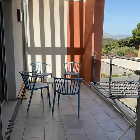 Suite Avec 2 Chambres D'Hotes Pour 1 A 4 Personnes Avec Vue Mer, Terrasse, Climatisation, Parking Prive, Proche Port Et Aeroport, Petit Dejeuner Inclus Nocleg ze śniadaniem Ajaccio (Corsica)