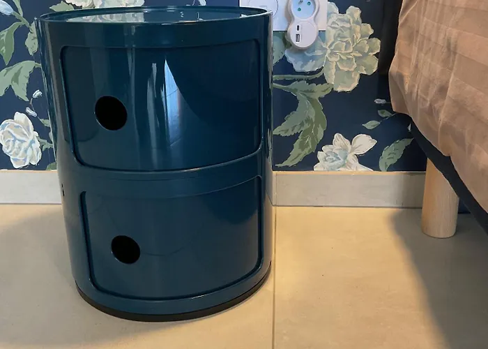 Bed & Breakfast Avec 2 D'hotes Pour 1 A 4 Personnes Avec Vue Mer, Terrasse, Parking Prive, Proche Port Et Aeroport, Petit Dejeuner Inclus