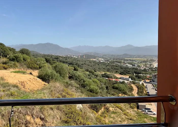 B&B Avec 2 D'hotes Pour 1 A 4 Personnes Avec Vue Mer, Terrasse, Parking Prive, Proche Port Et Aeroport, Petit Dejeuner Inclus